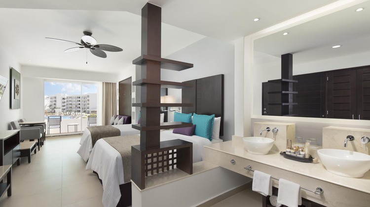 ventus at hotel marina